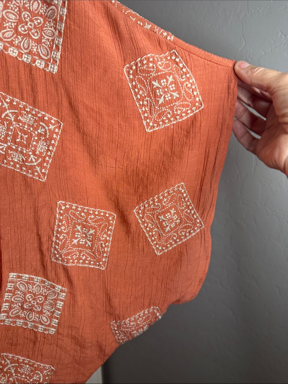 Daytrip Rust Print Drawstring Tunic - Picture 4 of 7